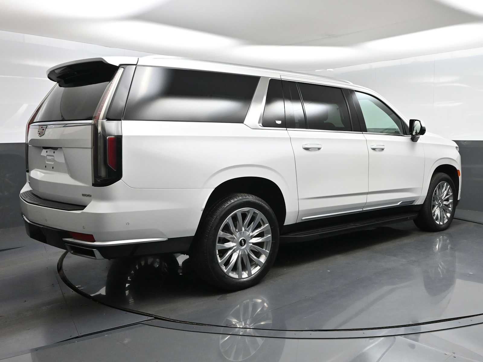 2023 Cadillac Escalade ESV Premium Luxury