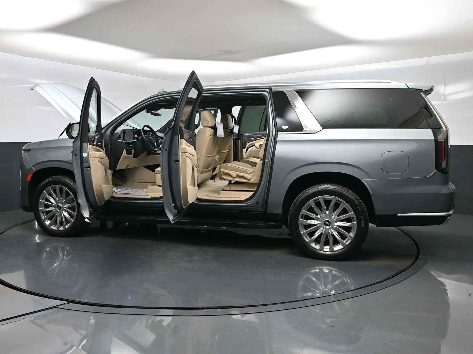 2023 Cadillac Escalade ESV Premium Luxury