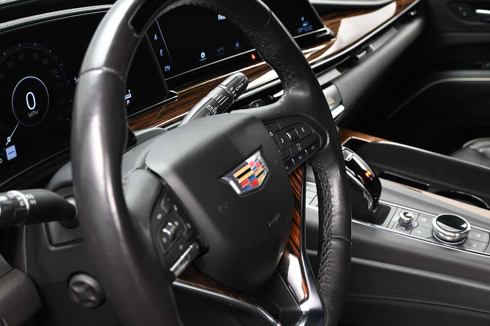 2023 Cadillac Escalade ESV Premium Luxury