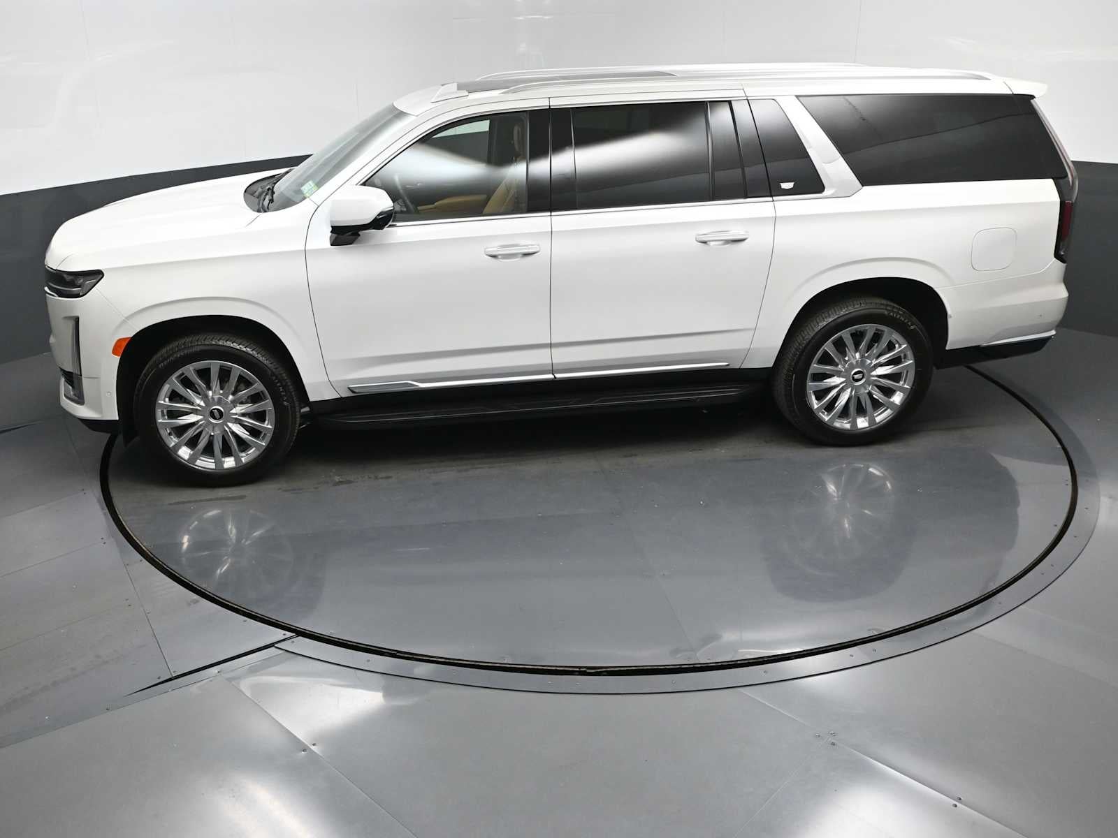 2024 Cadillac Escalade ESV Premium Luxury