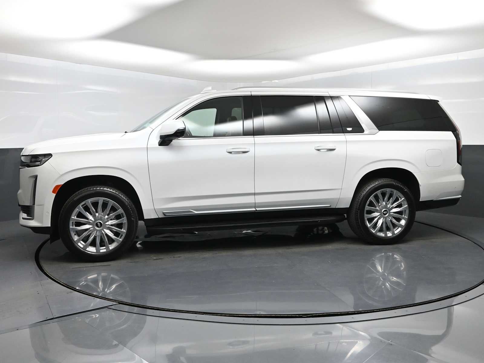 2024 Cadillac Escalade ESV Premium Luxury