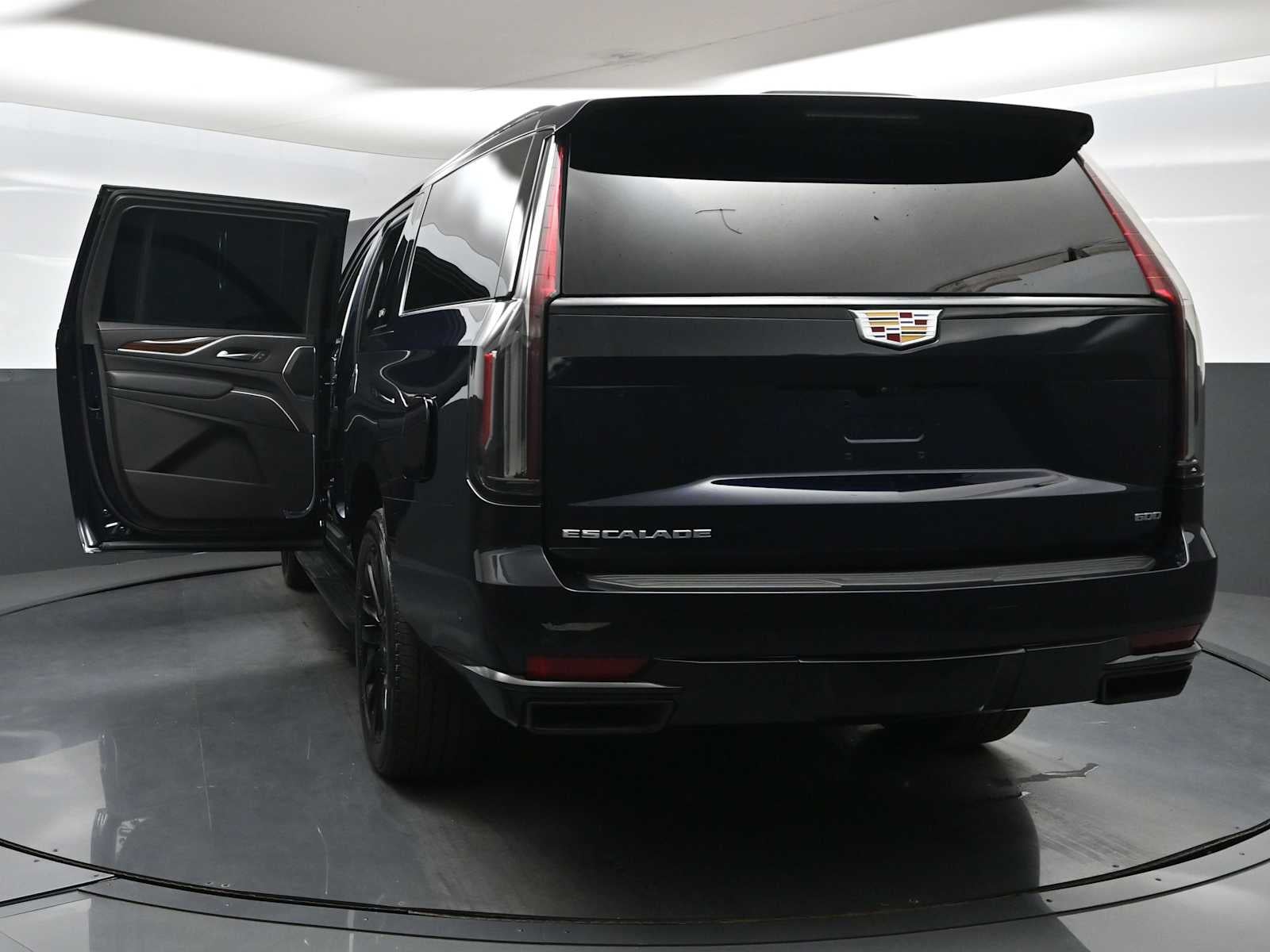 2024 Cadillac Escalade ESV Premium Luxury