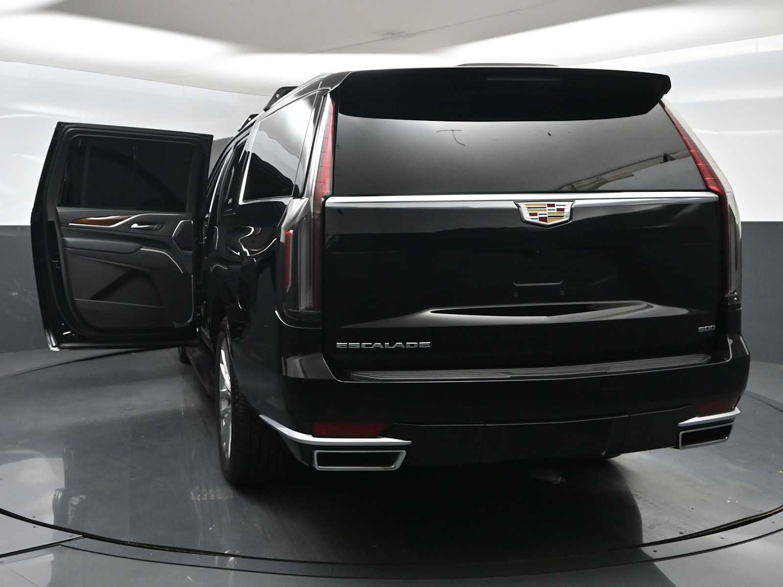 2024 Cadillac Escalade ESV Premium Luxury