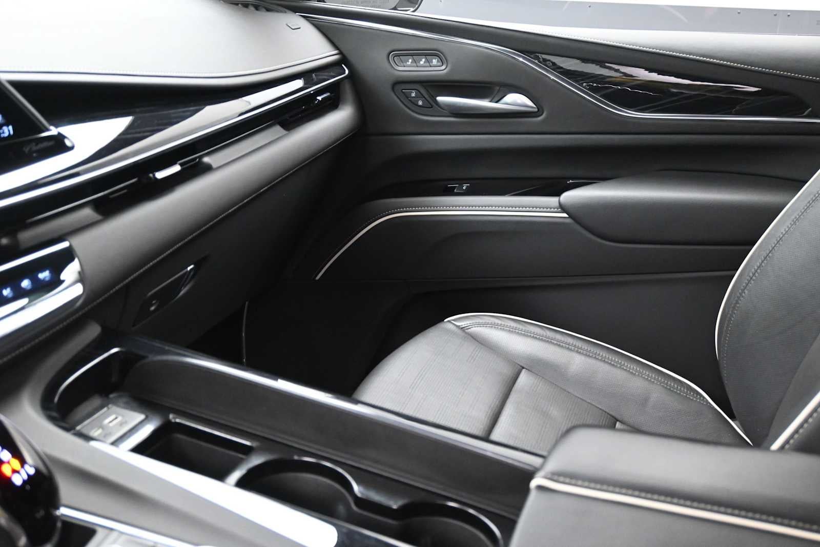 2024 Cadillac Escalade ESV Sport