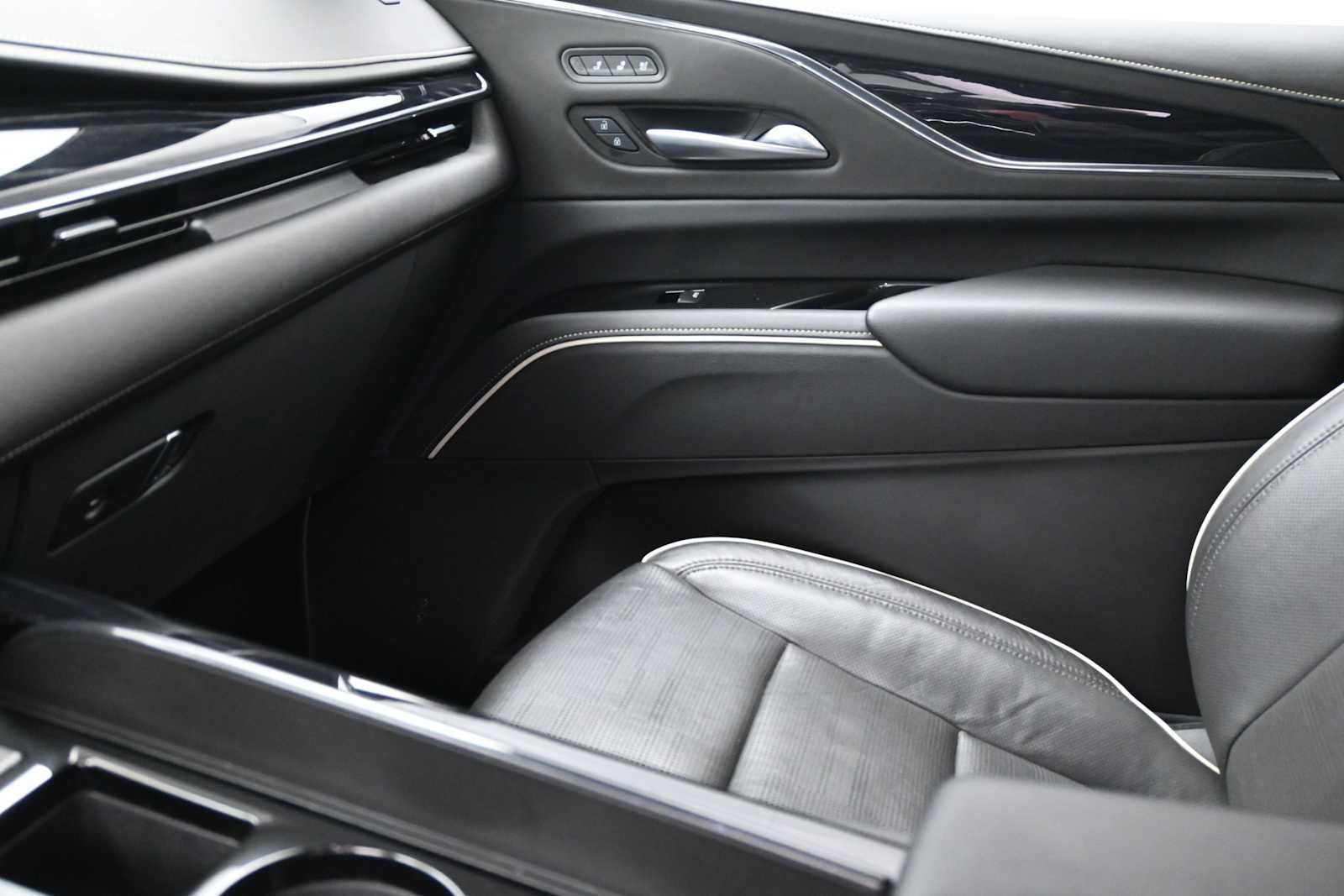 2024 Cadillac Escalade ESV Sport