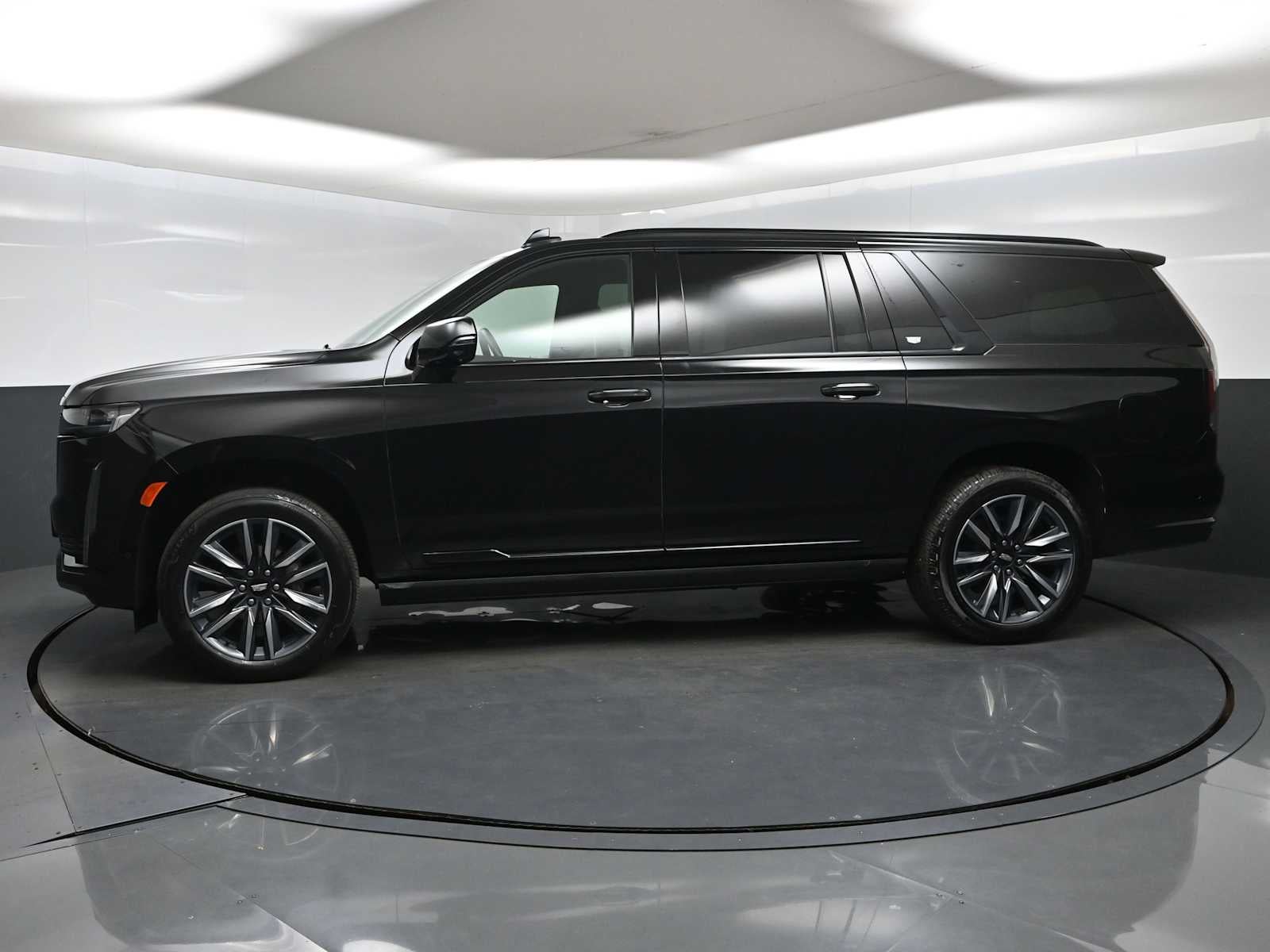 2023 Cadillac Escalade ESV 4WD Sport