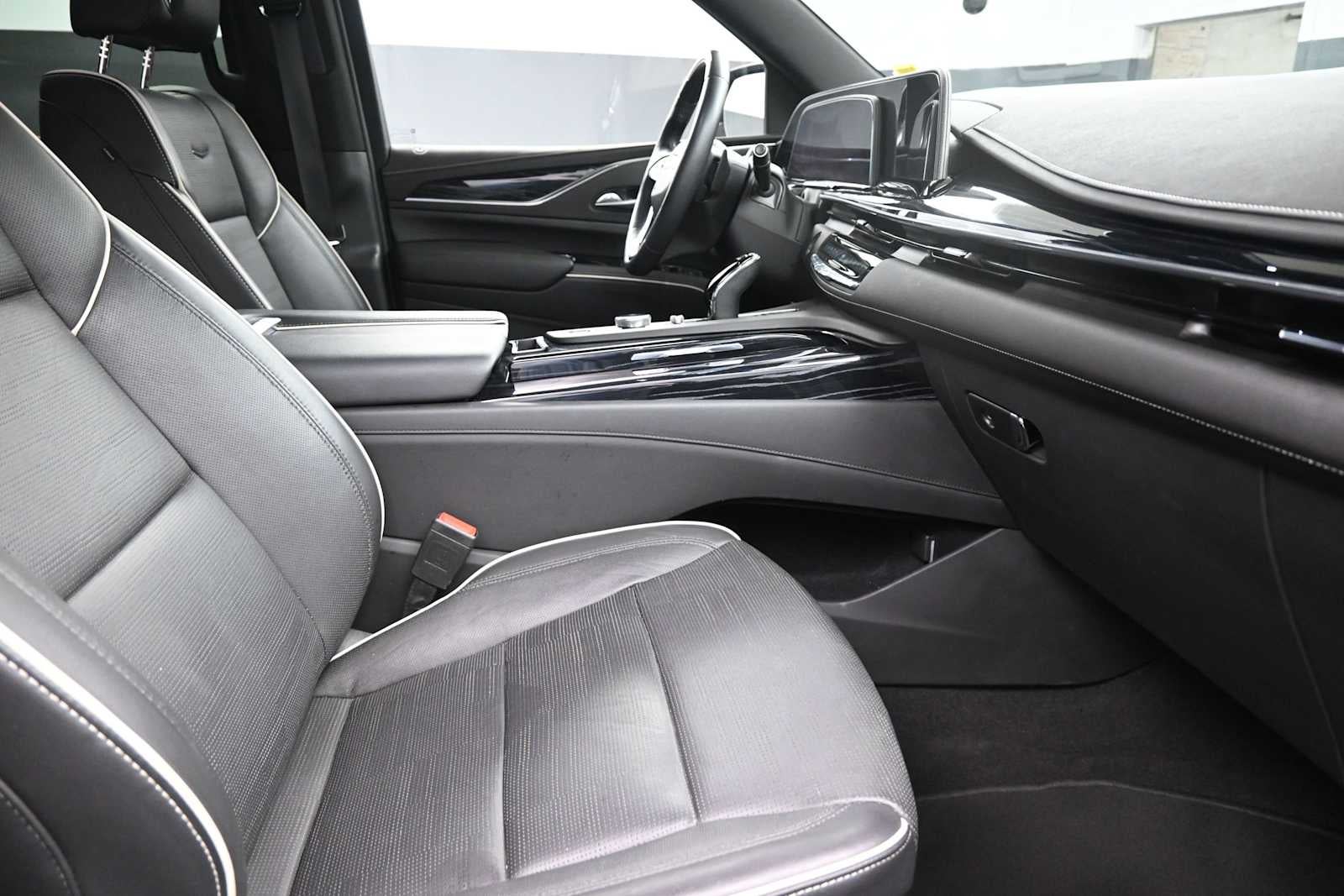 2023 Cadillac Escalade ESV 4WD Sport