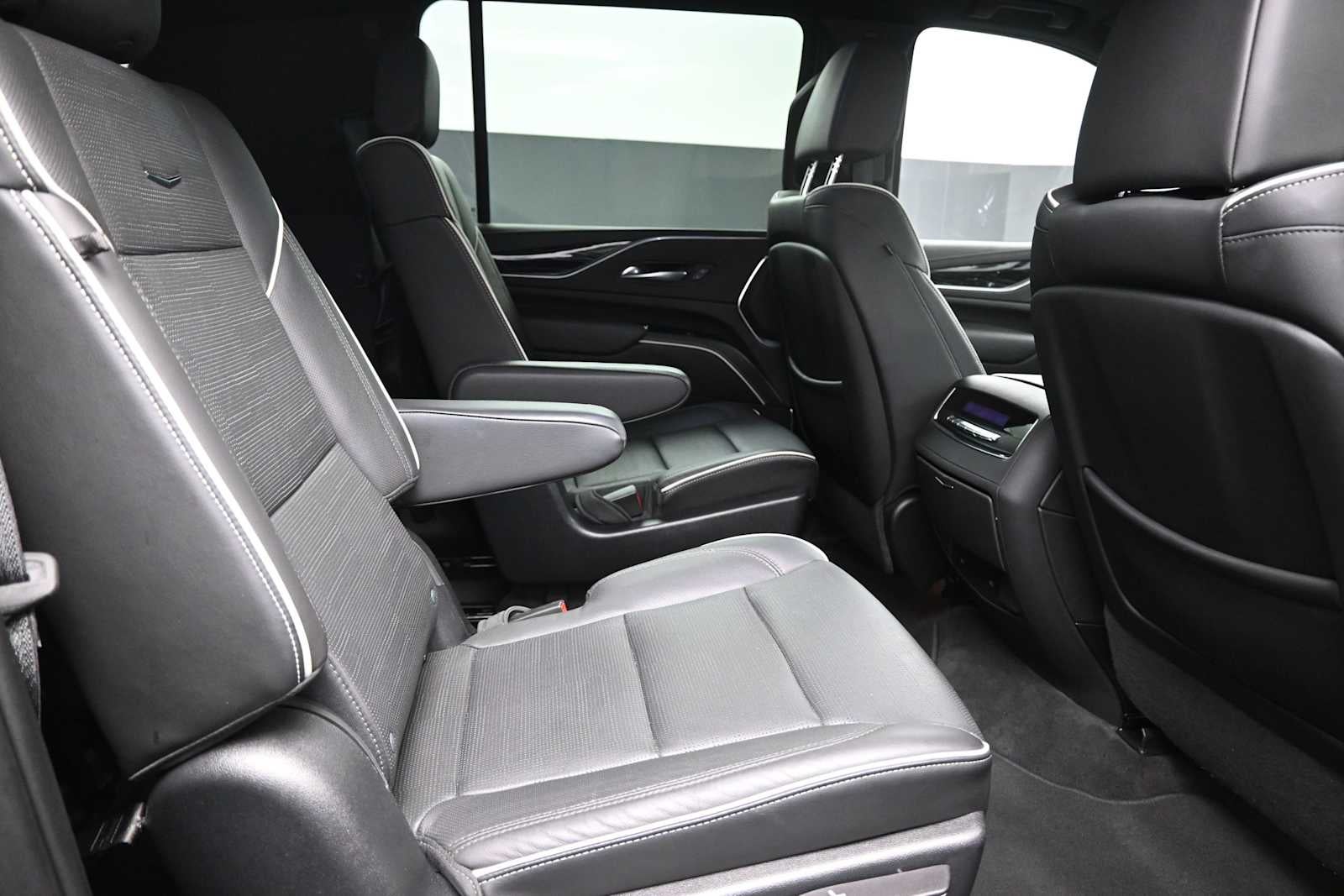 2023 Cadillac Escalade ESV 4WD Sport