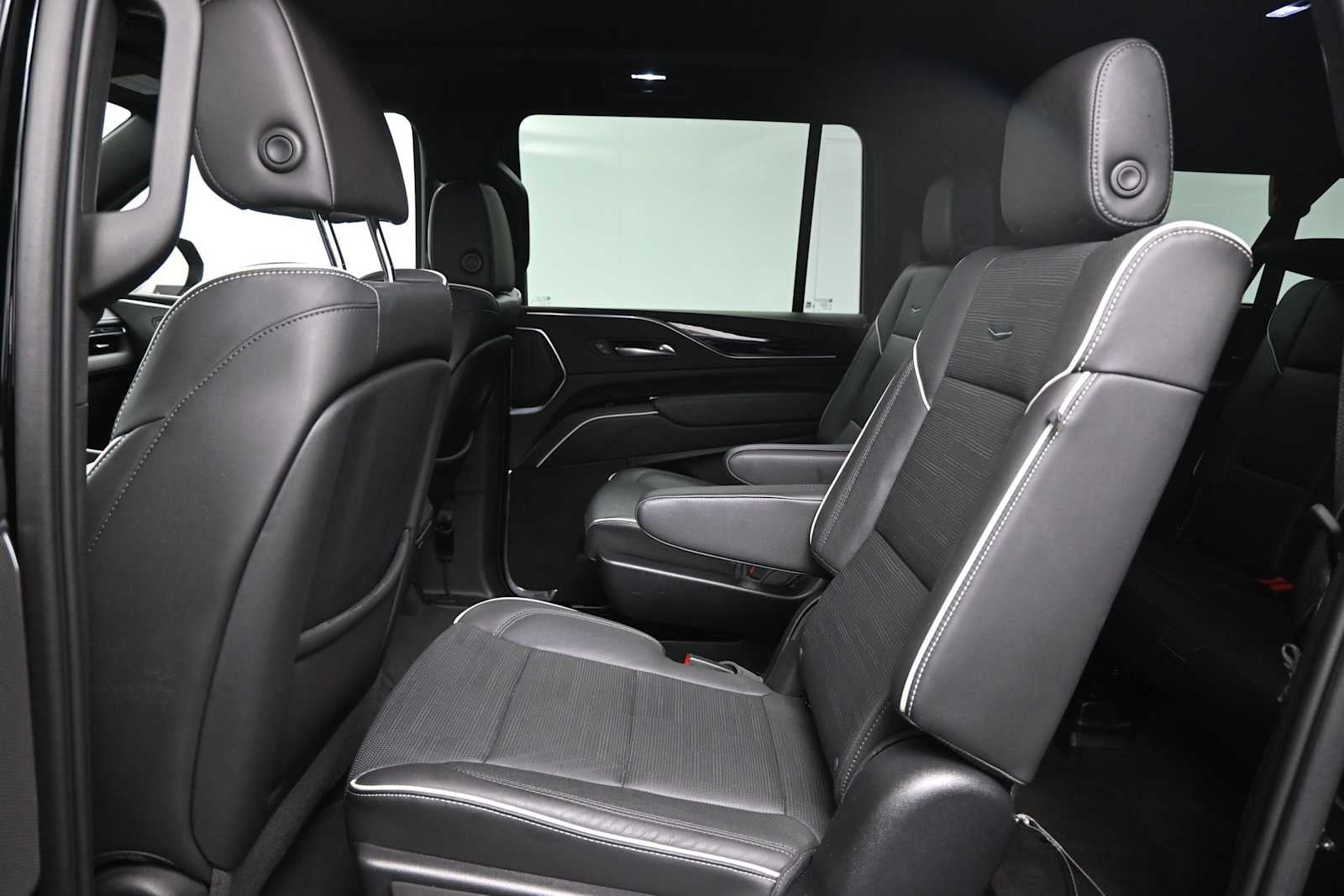 2023 Cadillac Escalade ESV 4WD Sport