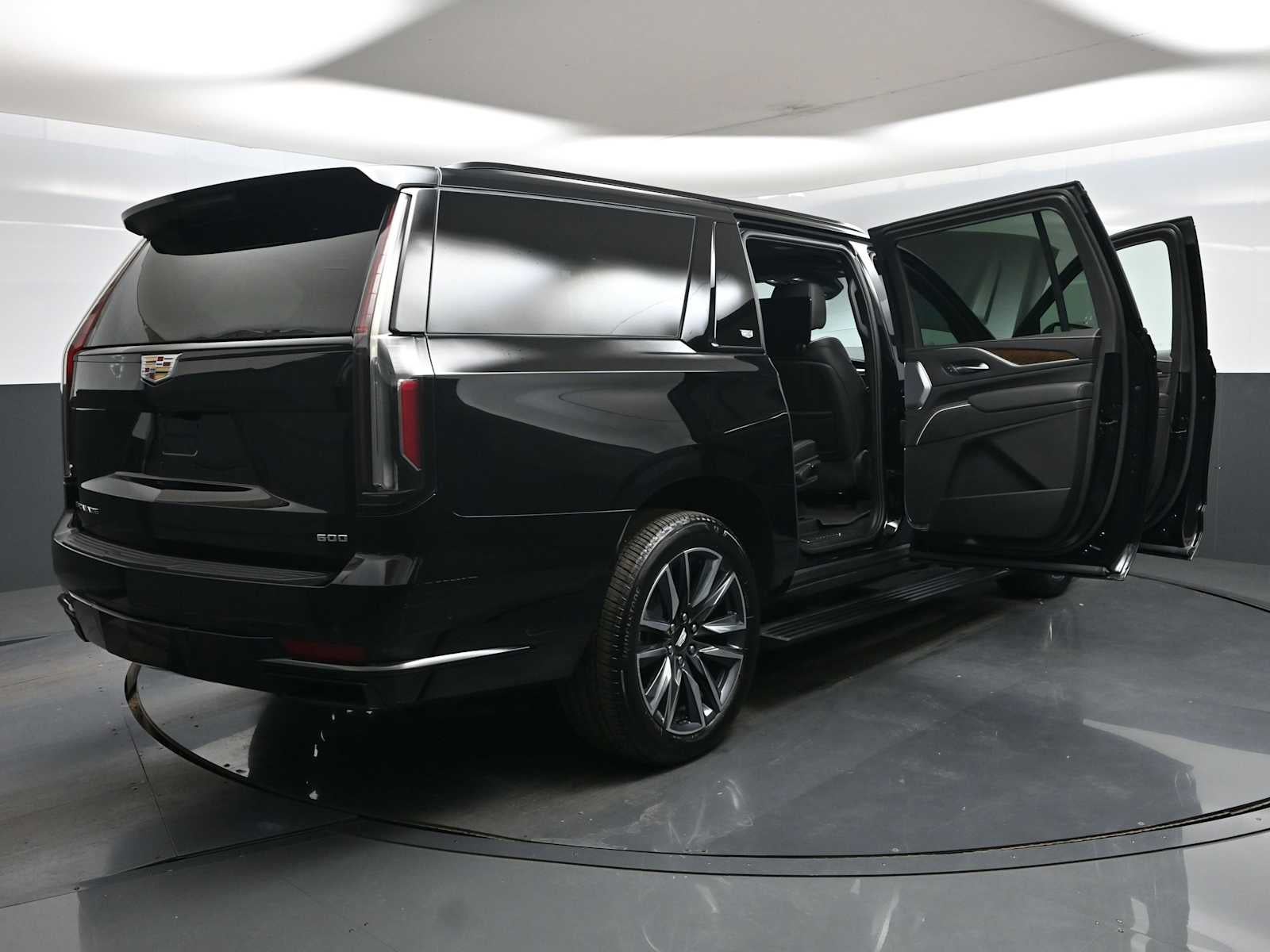 2024 Cadillac Escalade ESV Sport Platinum