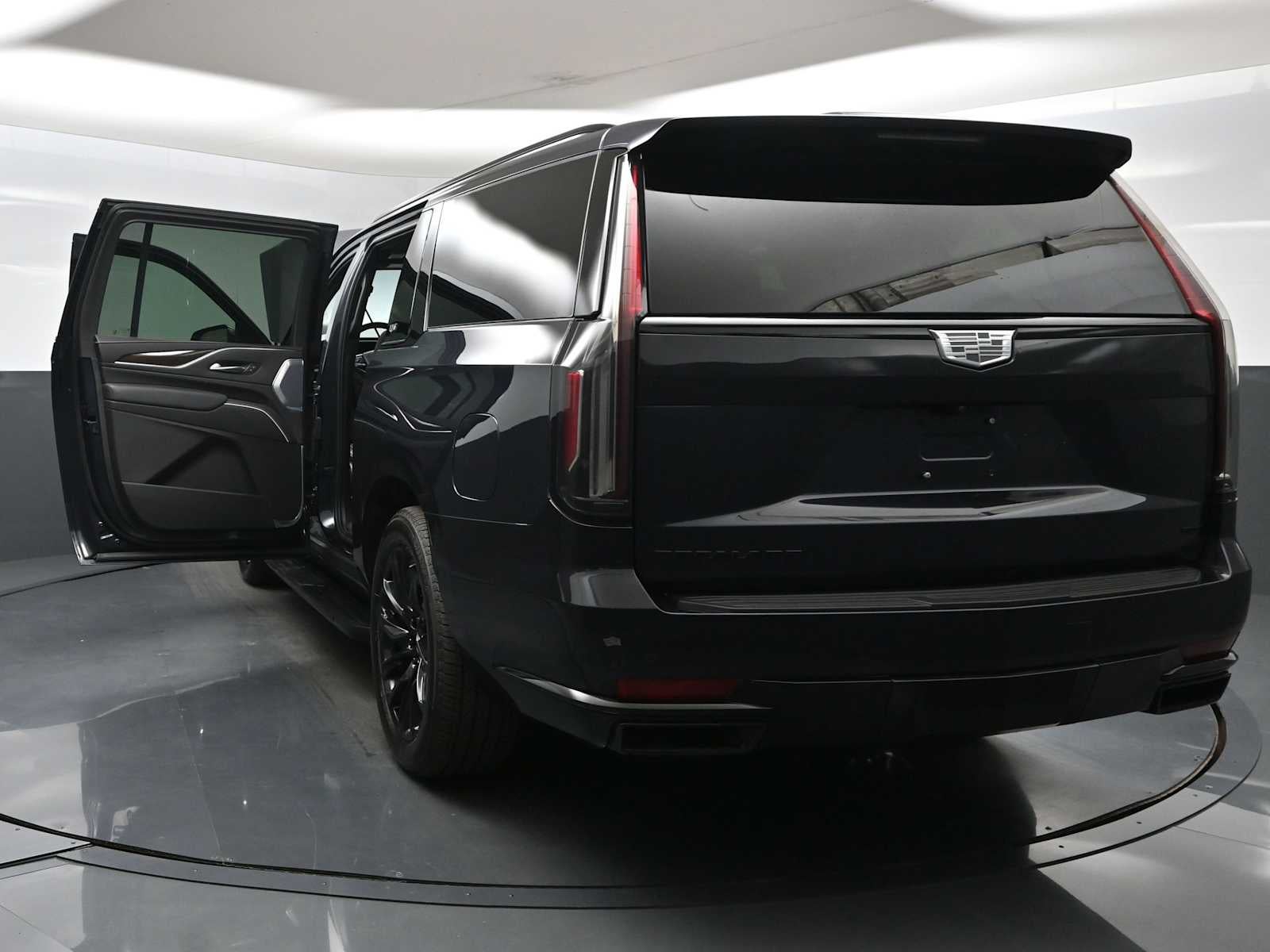 2023 Cadillac Escalade ESV Sport Platinum