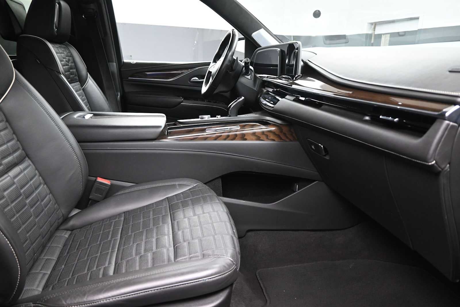 2023 Cadillac Escalade ESV Sport Platinum