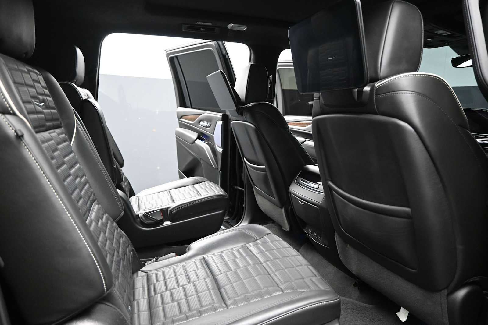2023 Cadillac Escalade ESV Sport Platinum