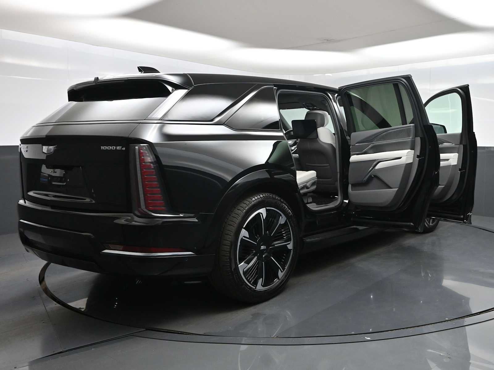 2025 Cadillac ESCALADE IQ Sport 1