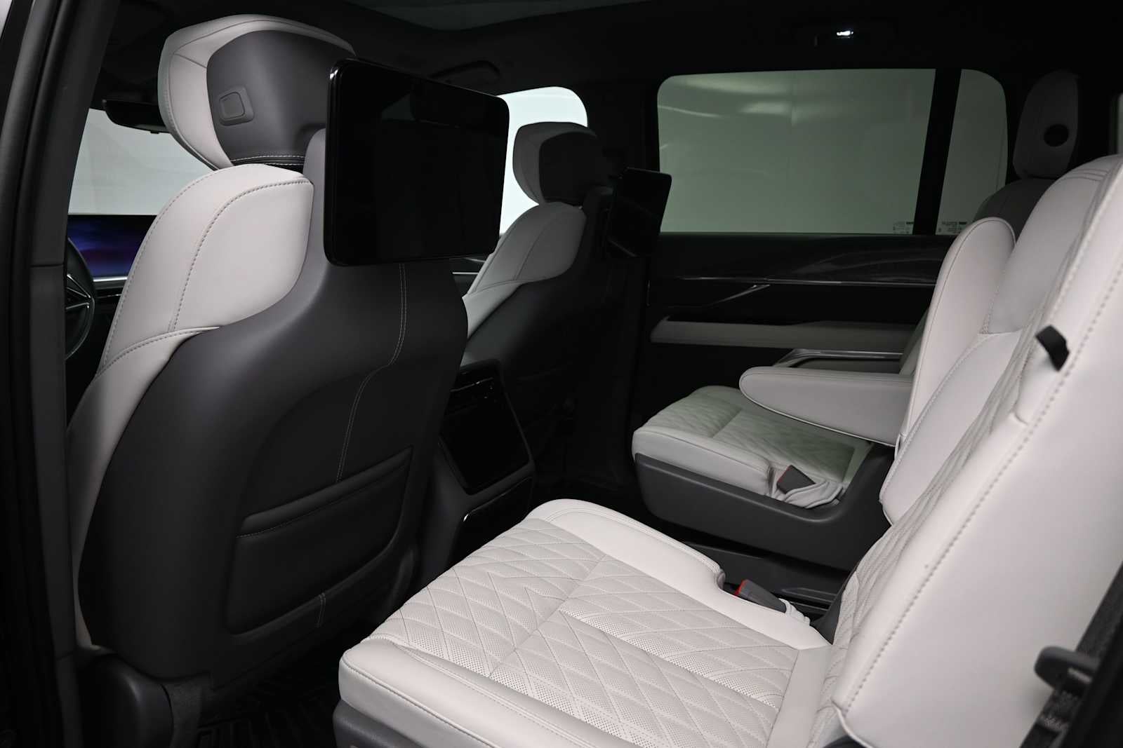 2025 Cadillac ESCALADE IQ Sport 1