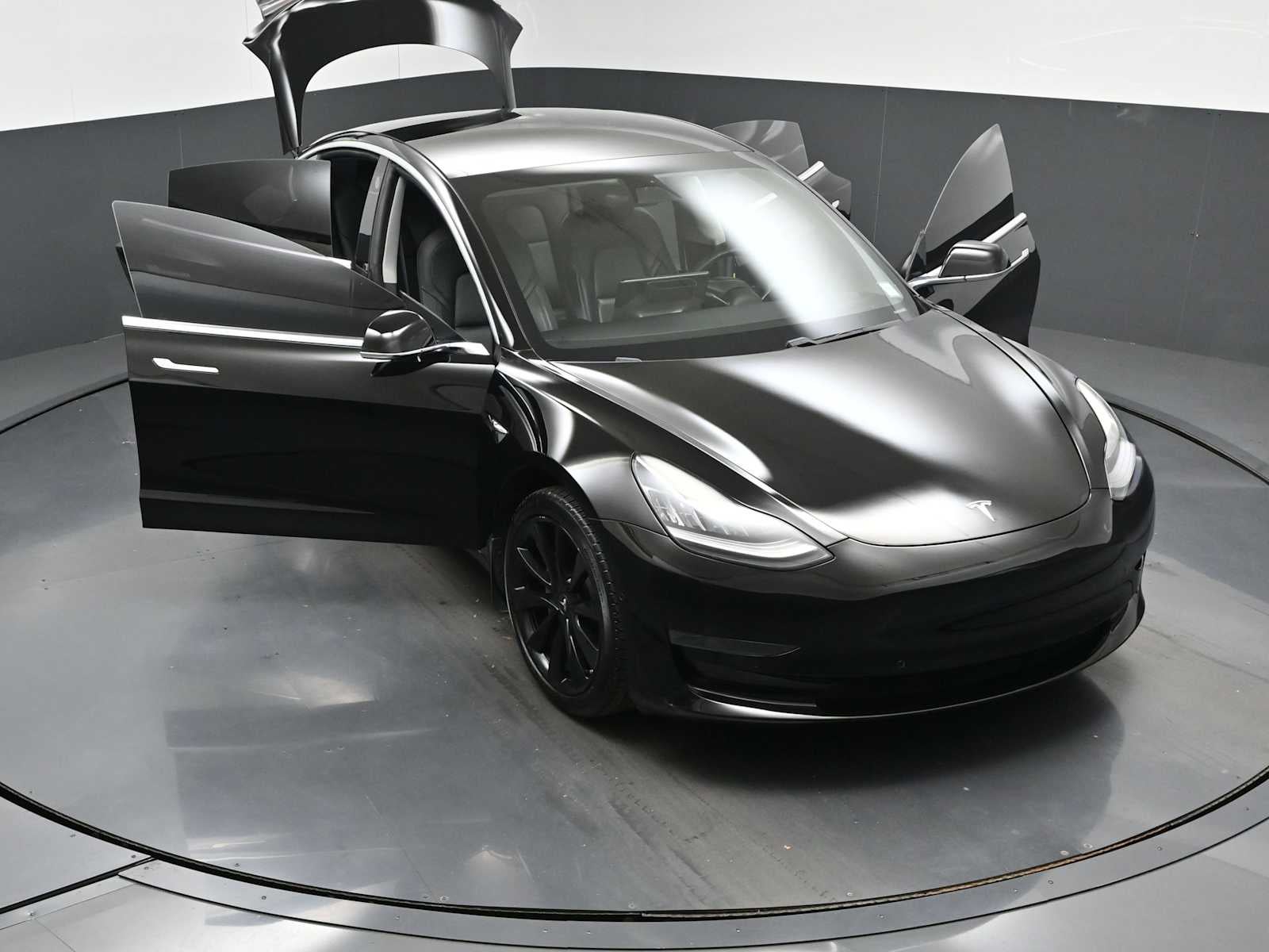 2020 Tesla Model 3 Standard Range Rear-Wheel Drive