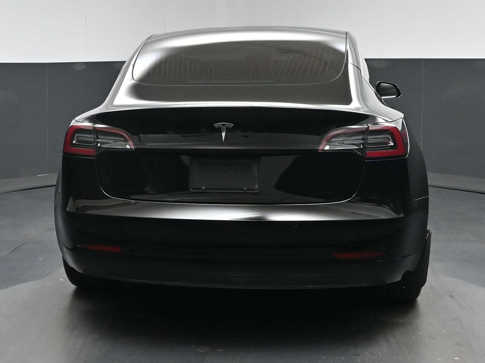 2020 Tesla Model 3 Standard Range Rear-Wheel Drive