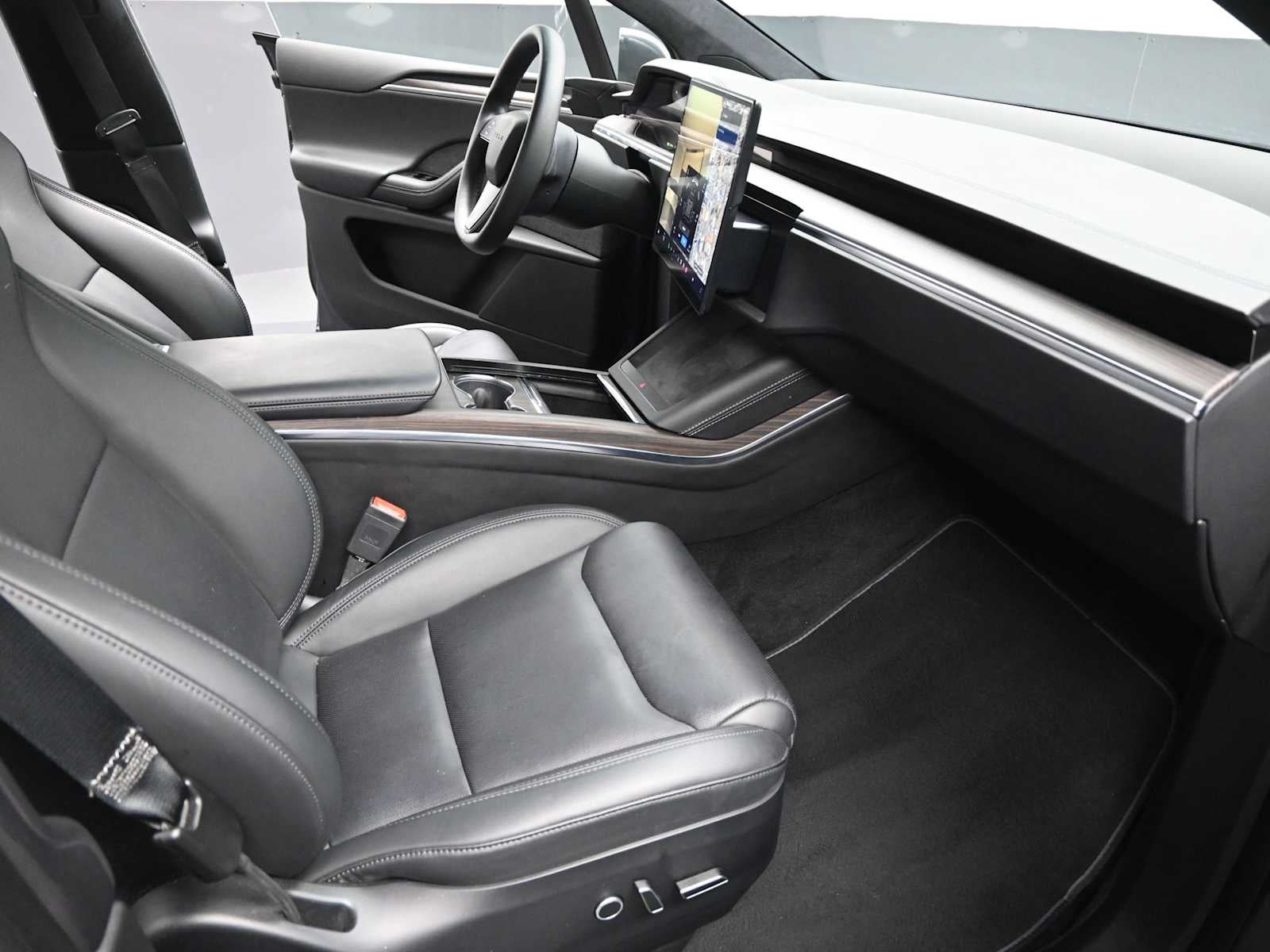 2024 Tesla Model X NA