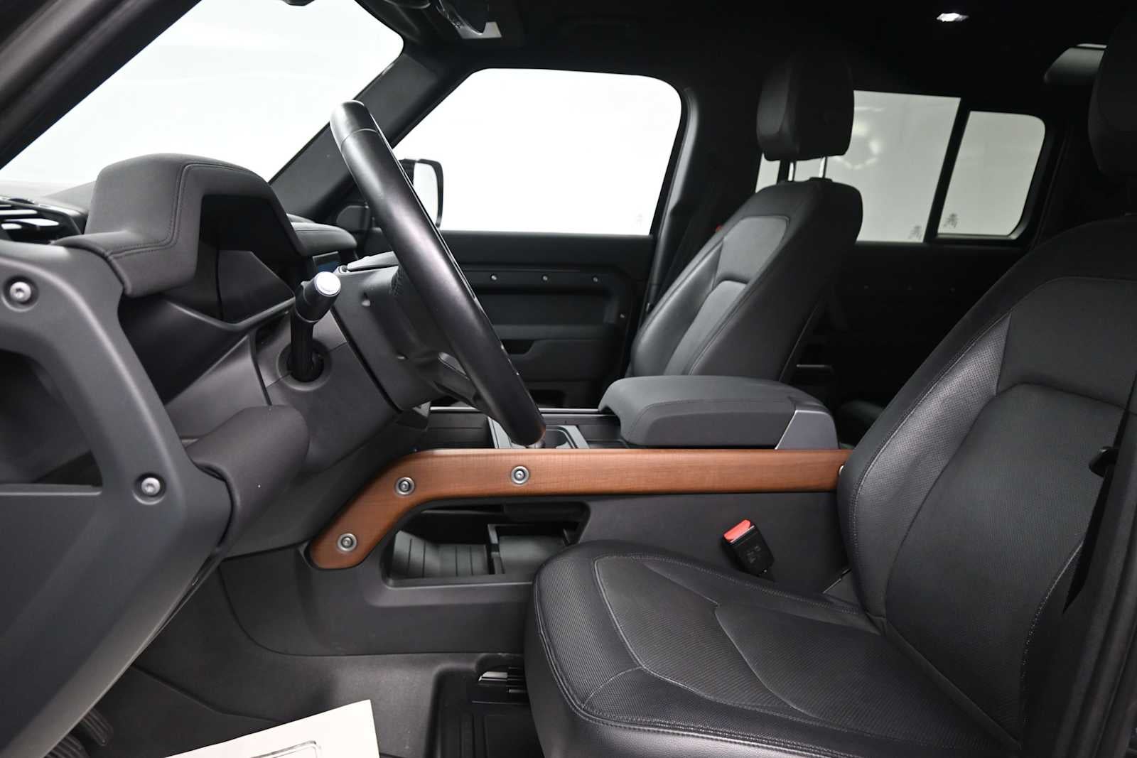 2023 Land Rover Defender 110 X-Dynamic SE