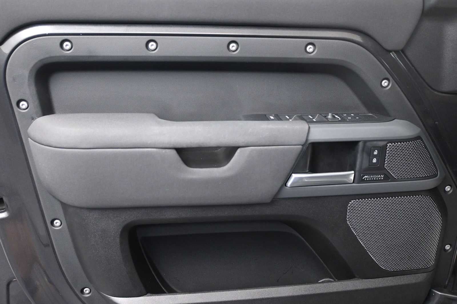 2023 Land Rover Defender 110 X-Dynamic SE