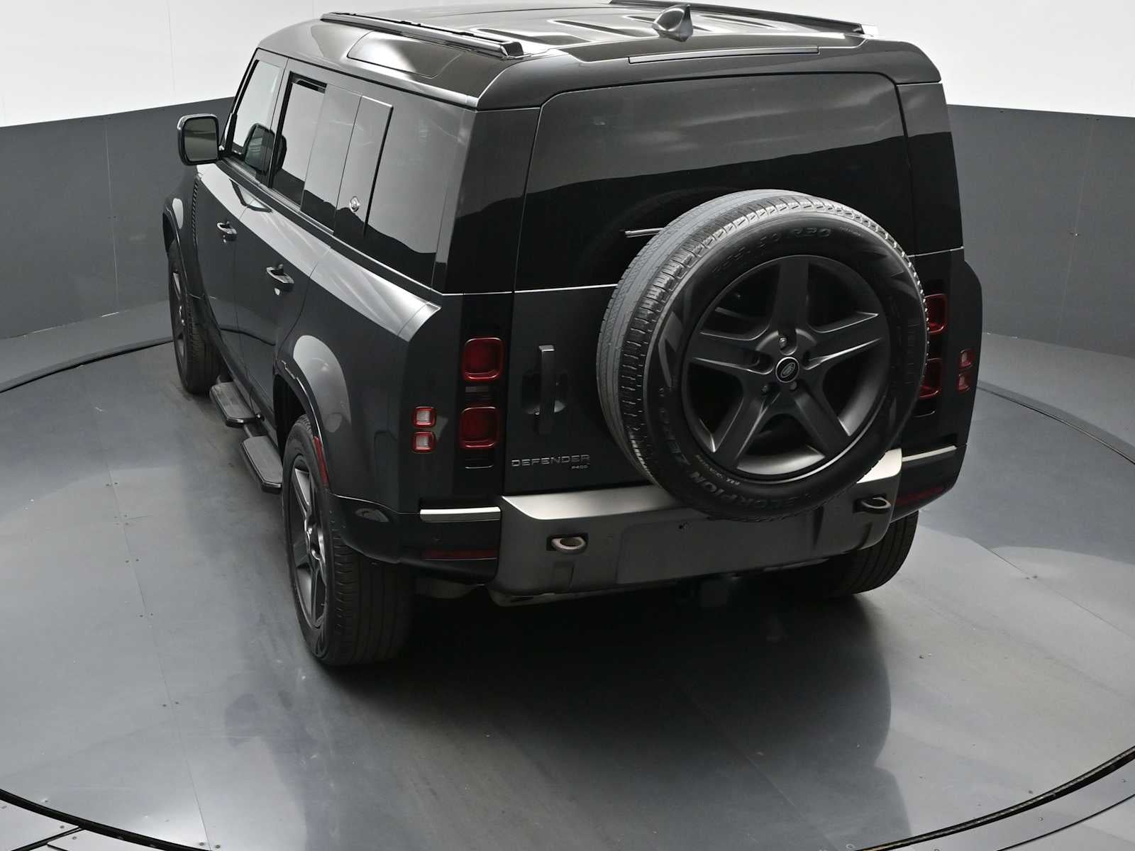 2023 Land Rover Defender 110 X-Dynamic SE