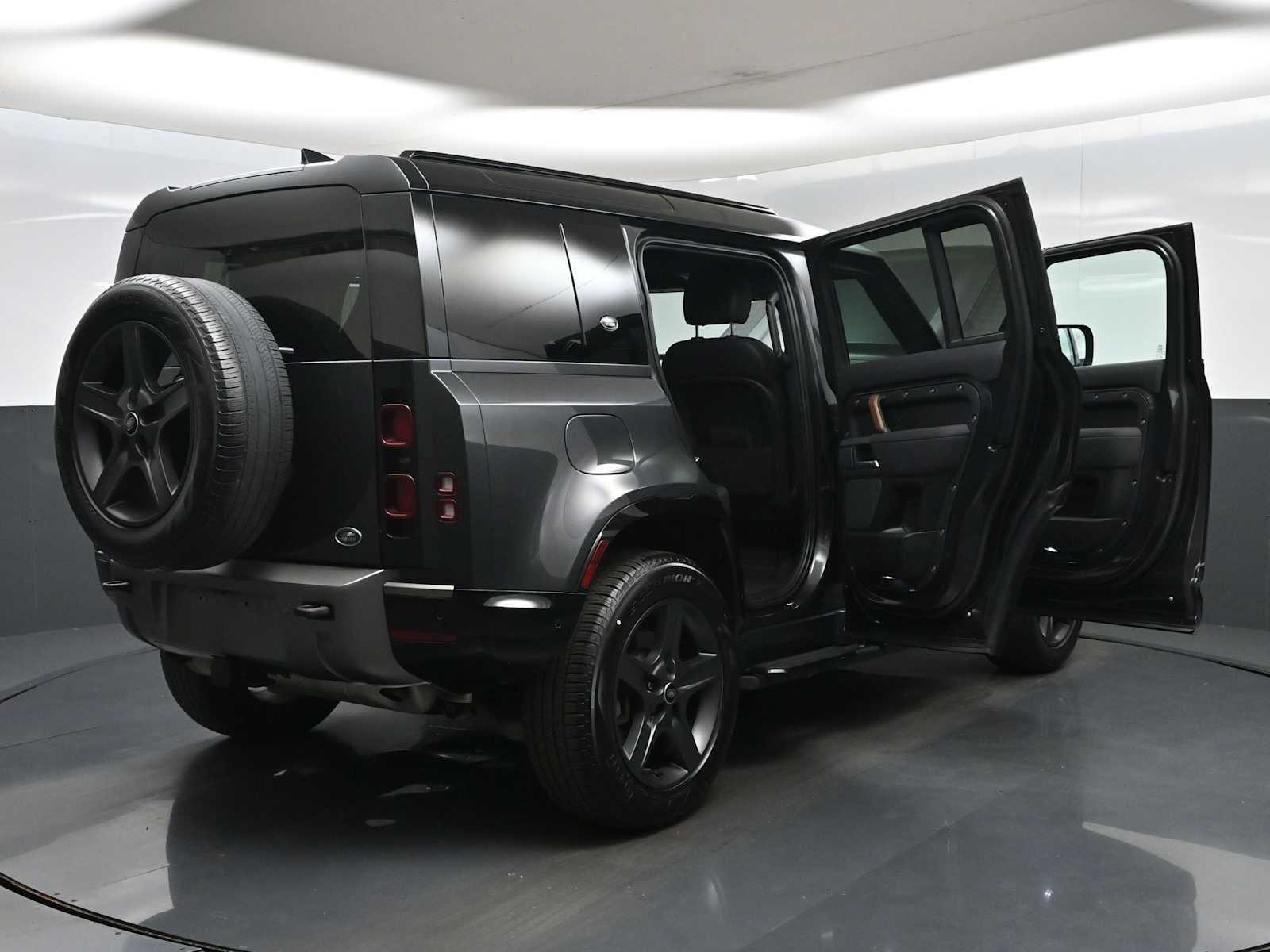 2023 Land Rover Defender 110 X-Dynamic SE