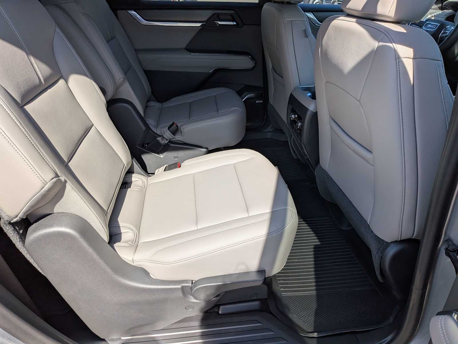 2027 GMC Acadia AWD Elevation