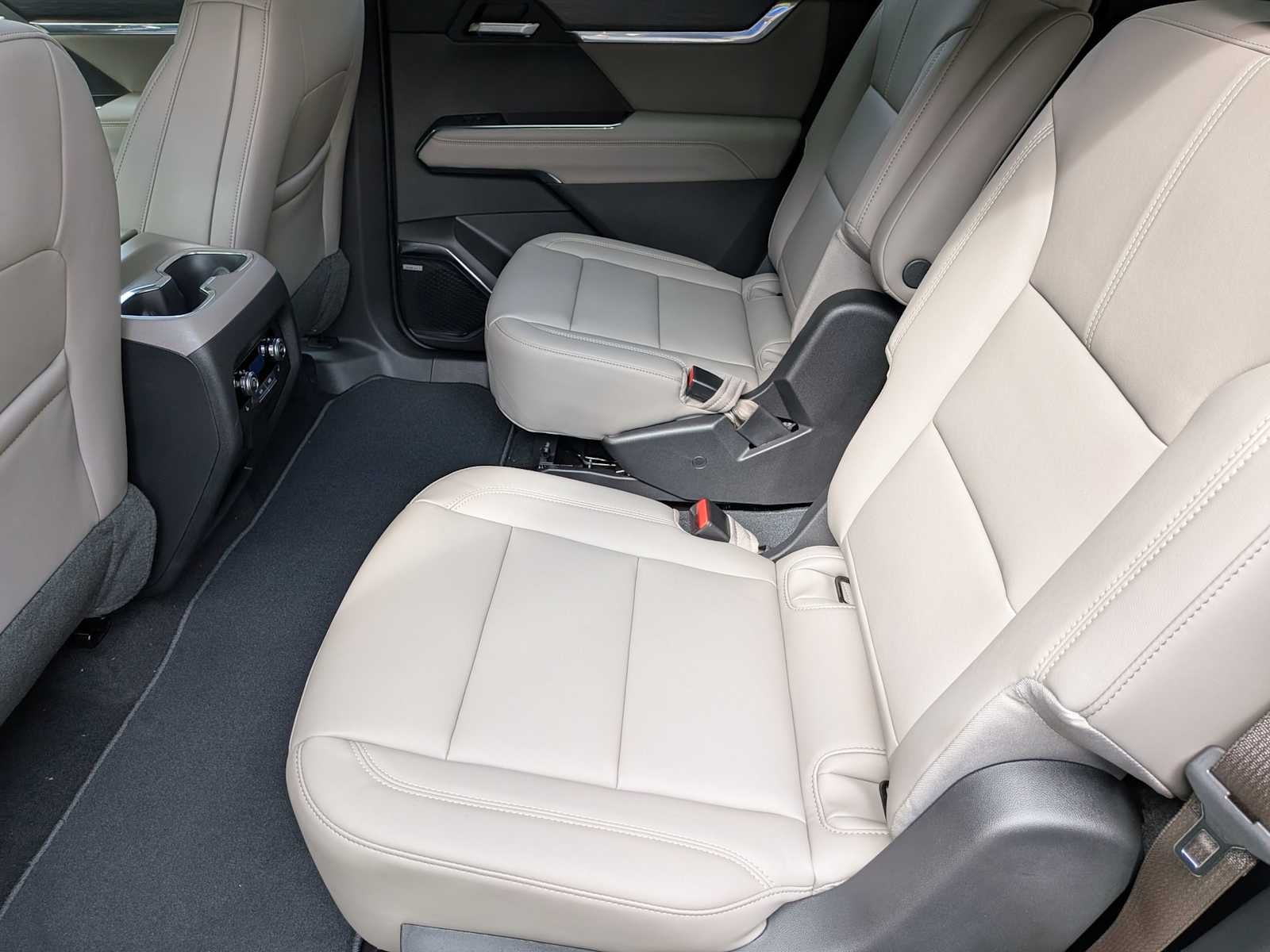 2027 GMC Acadia AWD Elevation
