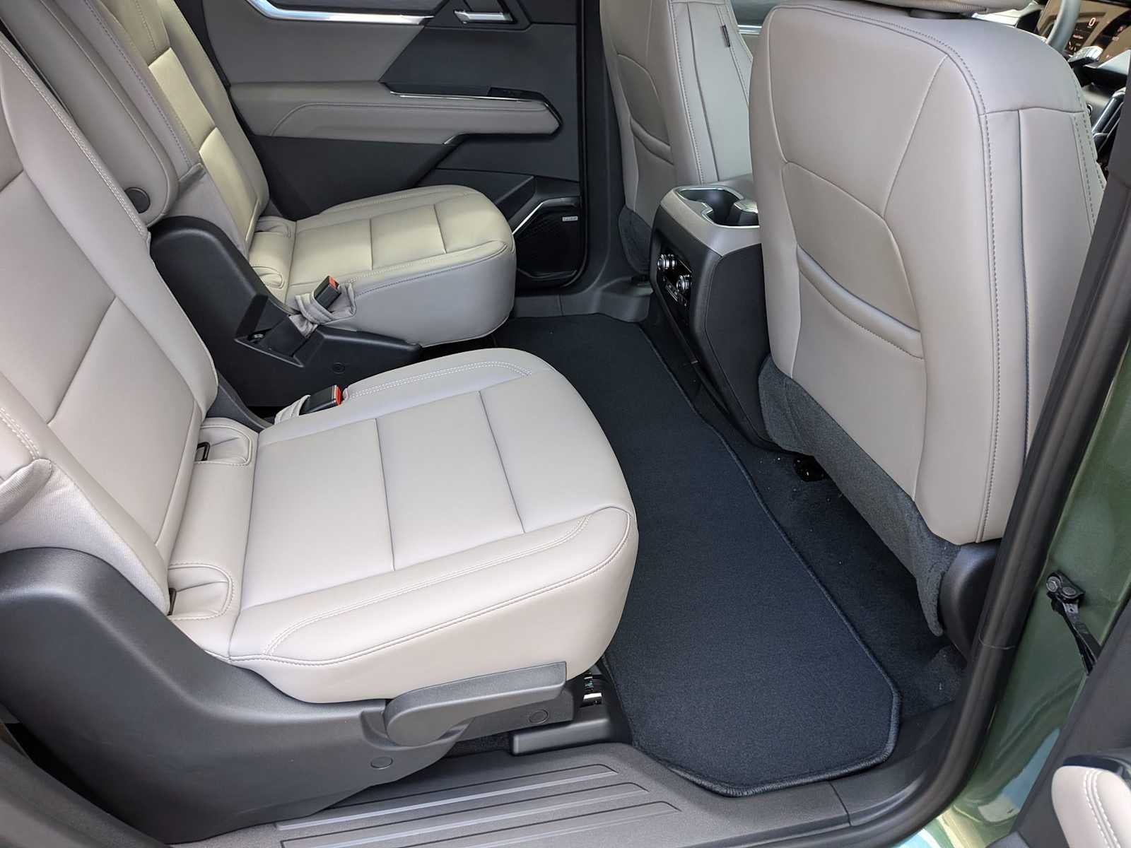 2027 GMC Acadia AWD Elevation