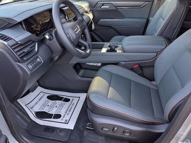 2026 GMC Acadia AWD AT4