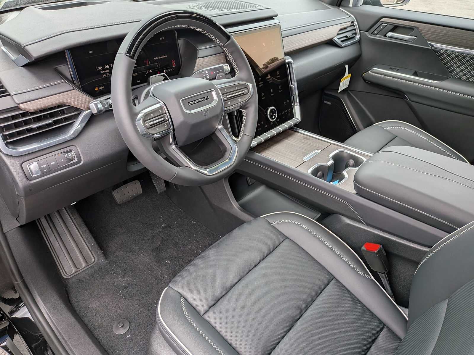 2026 GMC Acadia AWD Denali