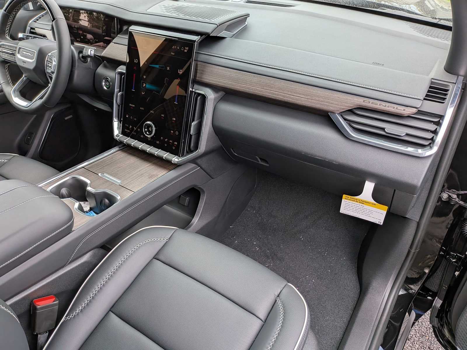 2026 GMC Acadia AWD Denali