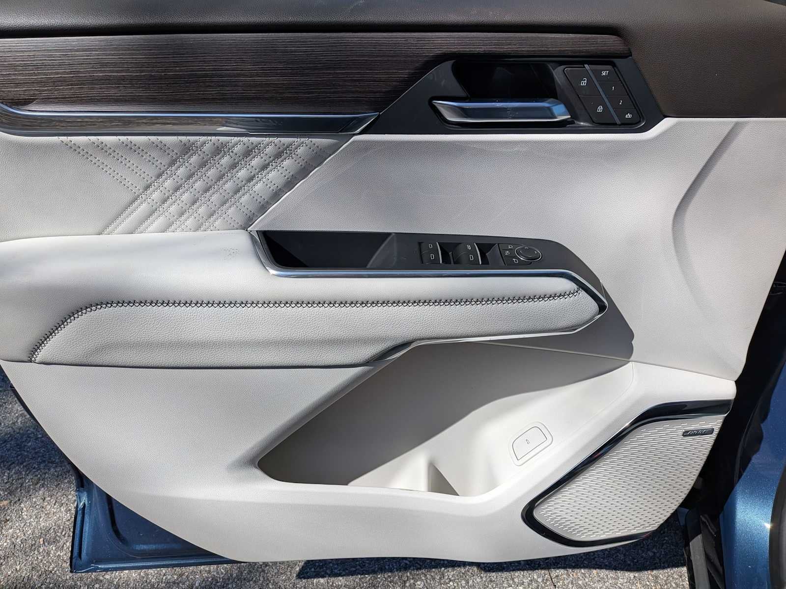 2026 GMC Acadia AWD Denali