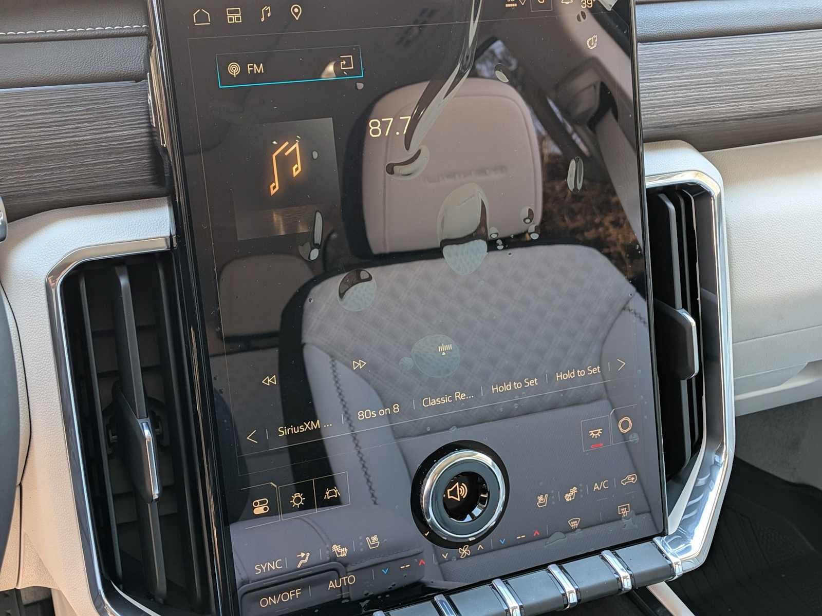 2026 GMC Acadia AWD Denali