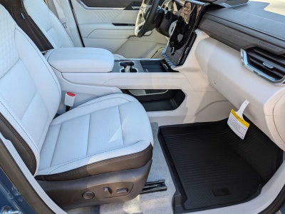 2026 GMC Acadia AWD Denali