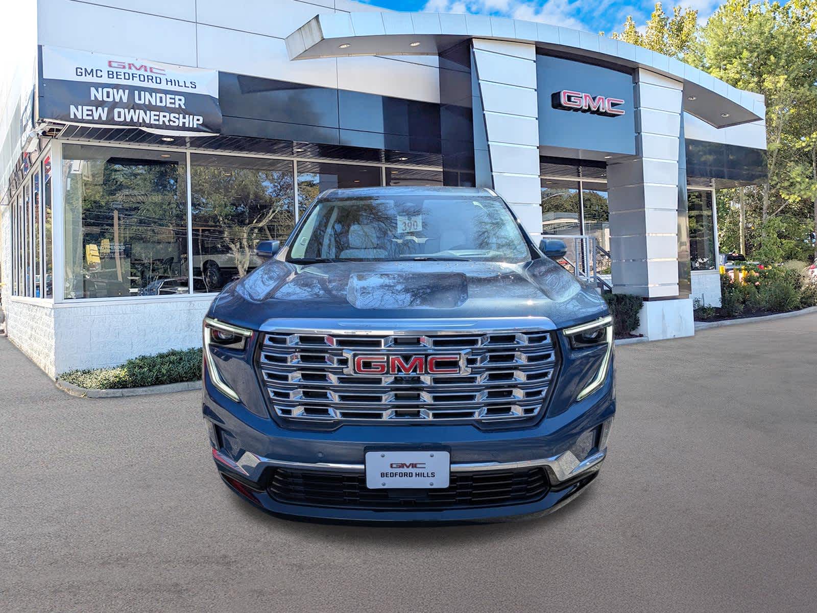 2026 GMC Acadia AWD Denali