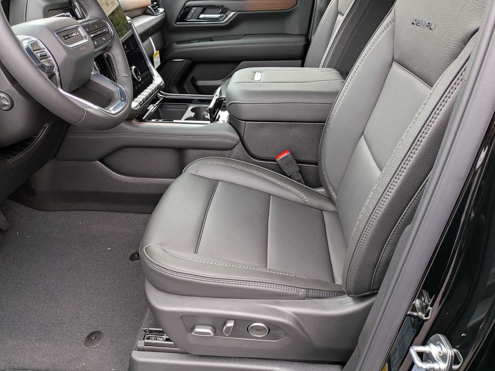 2026 GMC Yukon XL Denali Denali
