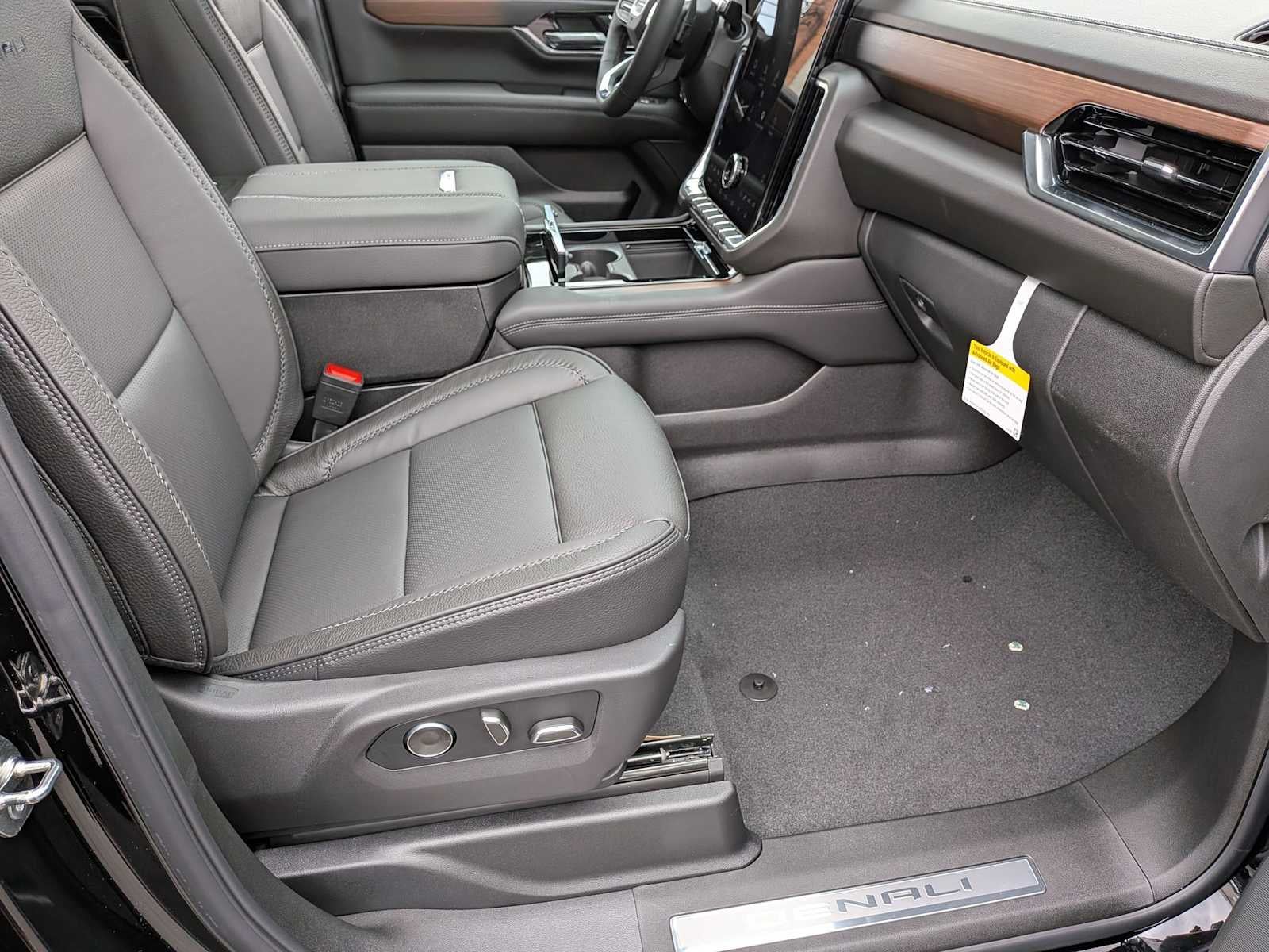 2026 GMC Yukon XL Denali Denali