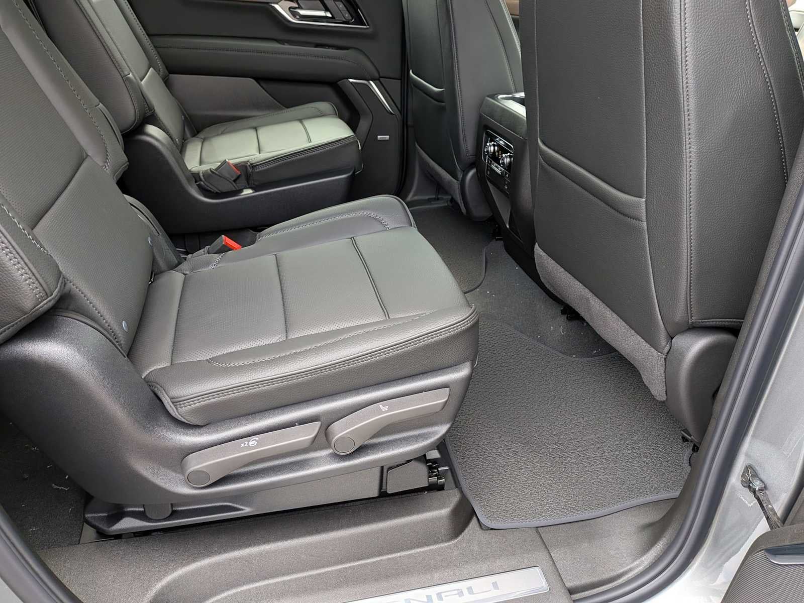 2026 GMC Yukon XL Denali Denali
