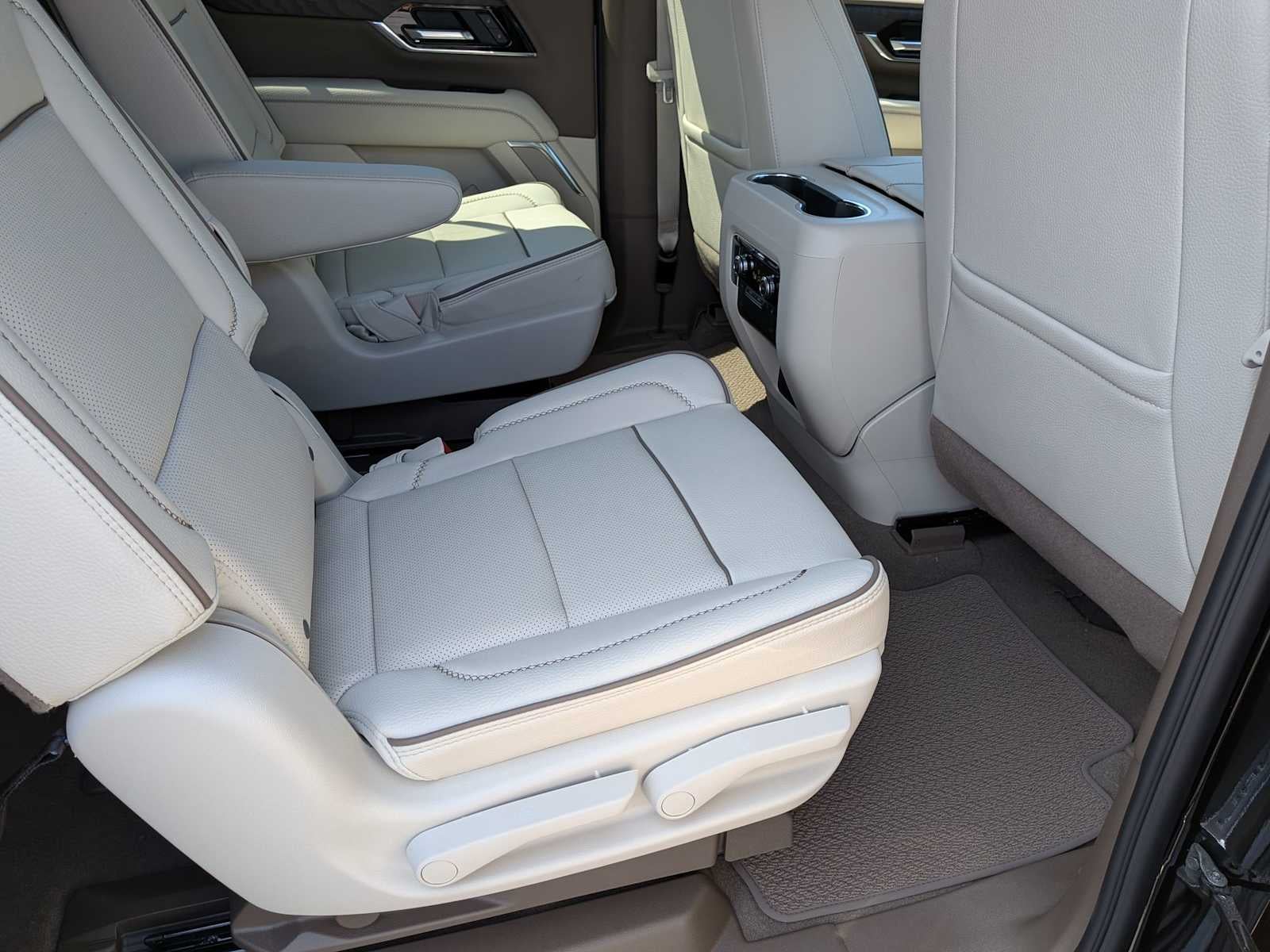 2026 GMC Yukon XL Denali Denali