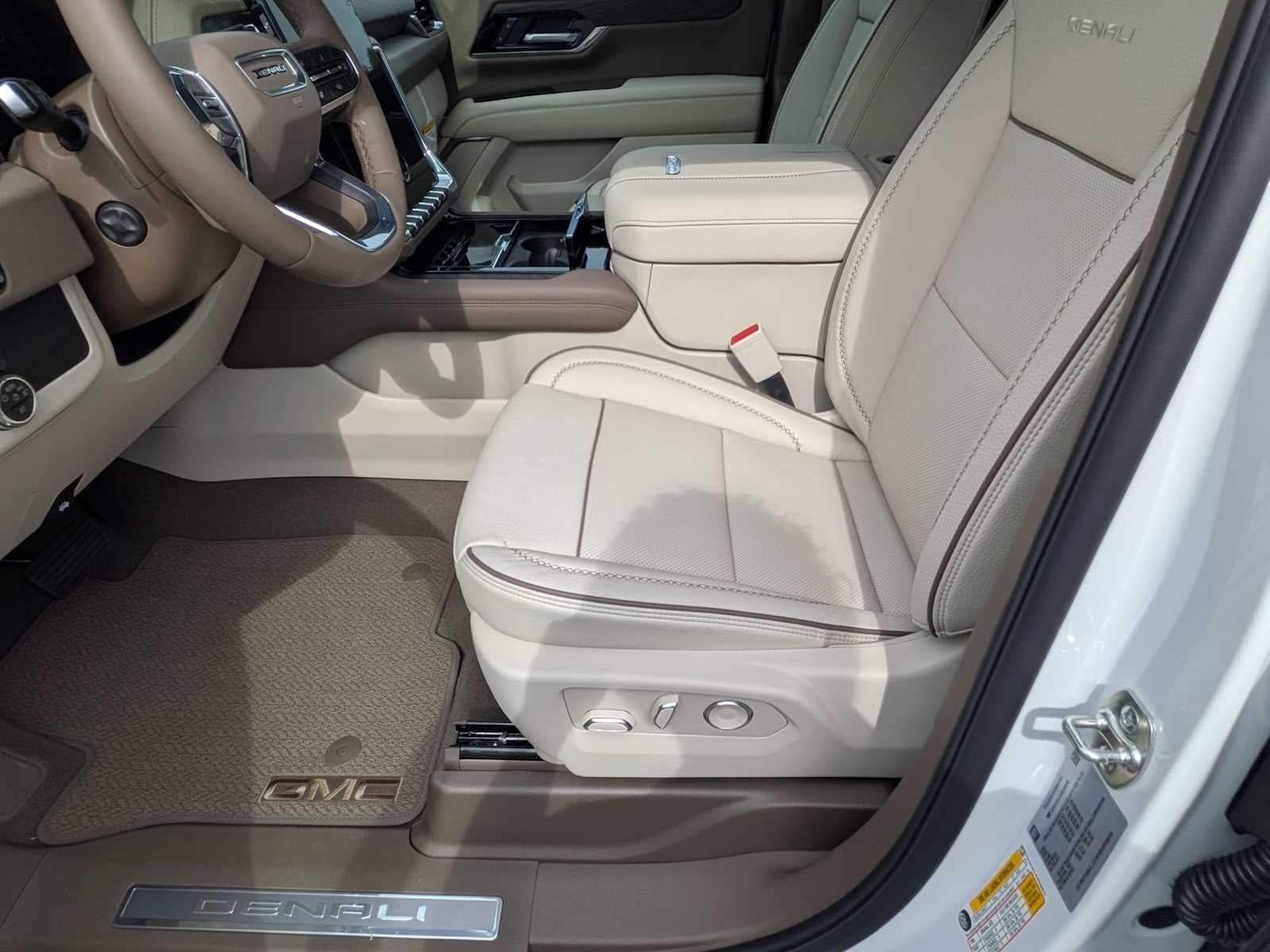 2027 GMC Yukon XL Denali Denali
