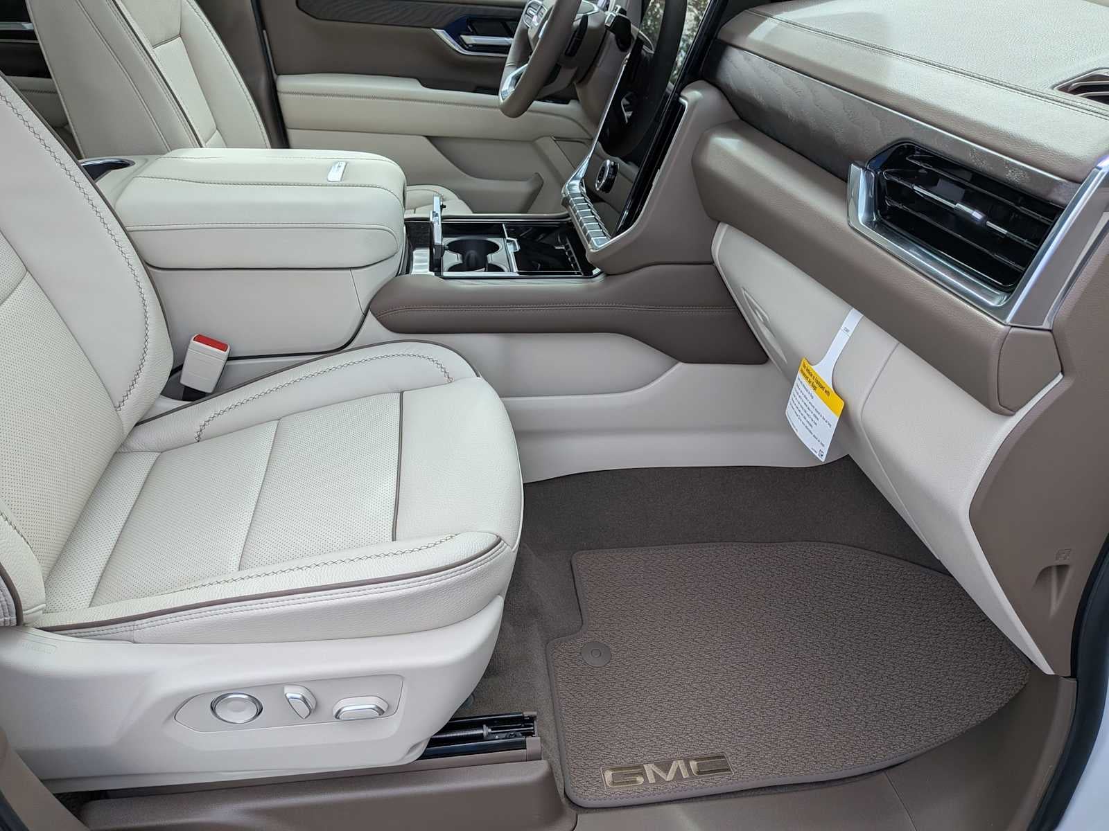 2027 GMC Yukon XL Denali Denali