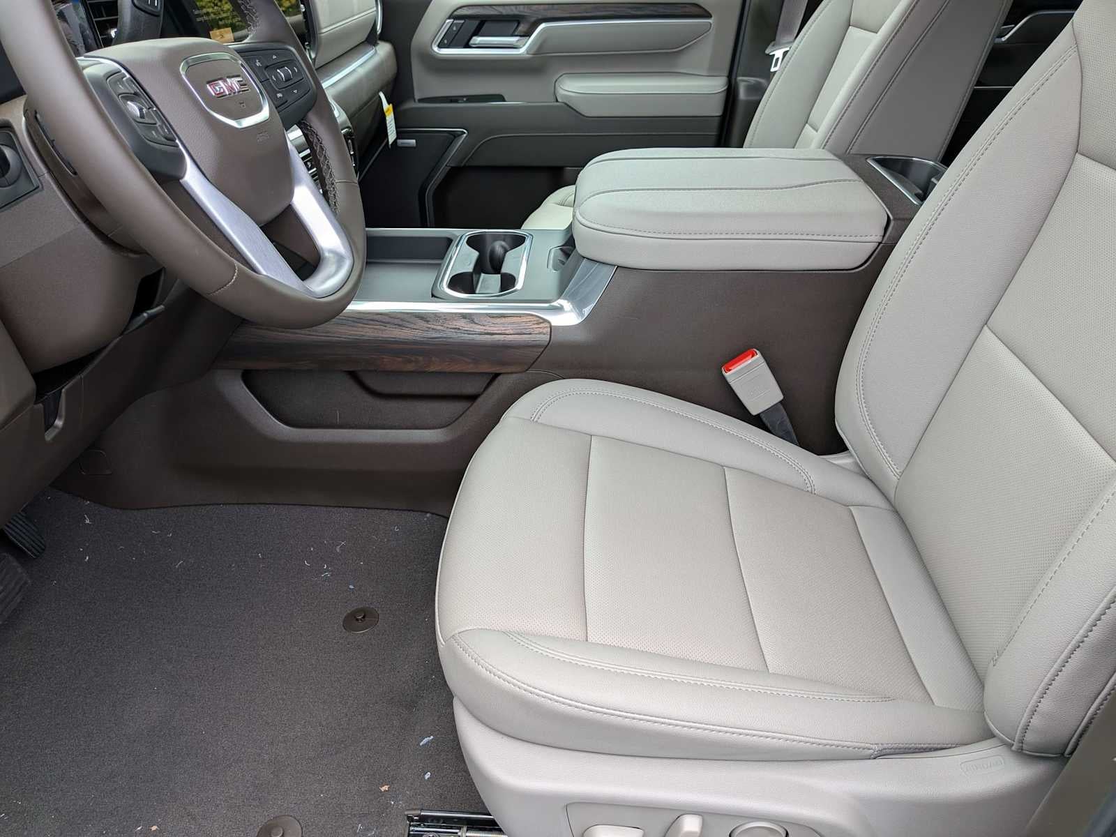 2026 GMC Sierra 2500HD SLT
