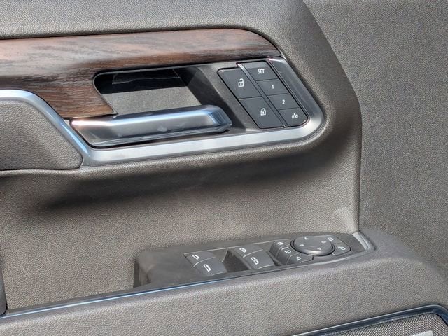 2025 GMC Sierra 2500HD SLT