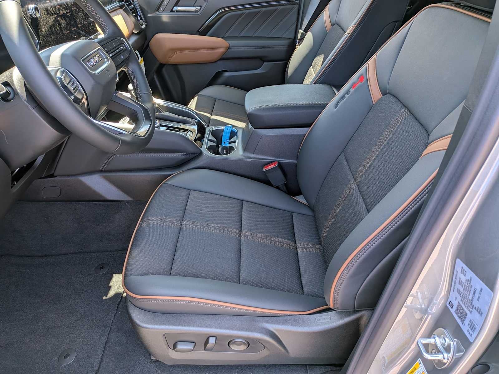 2026 GMC Canyon 4WD AT4