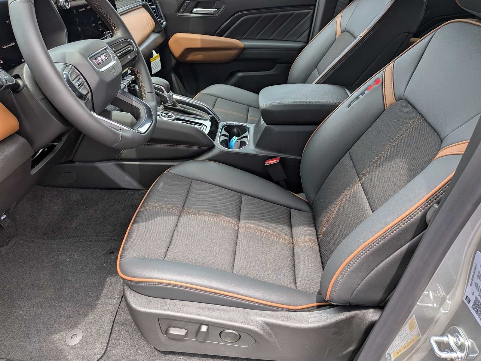 2026 GMC Canyon 4WD AT4