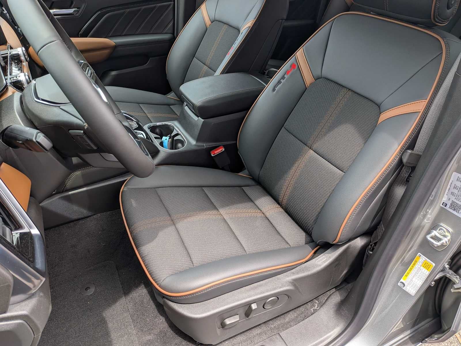 2026 GMC Canyon 4WD AT4