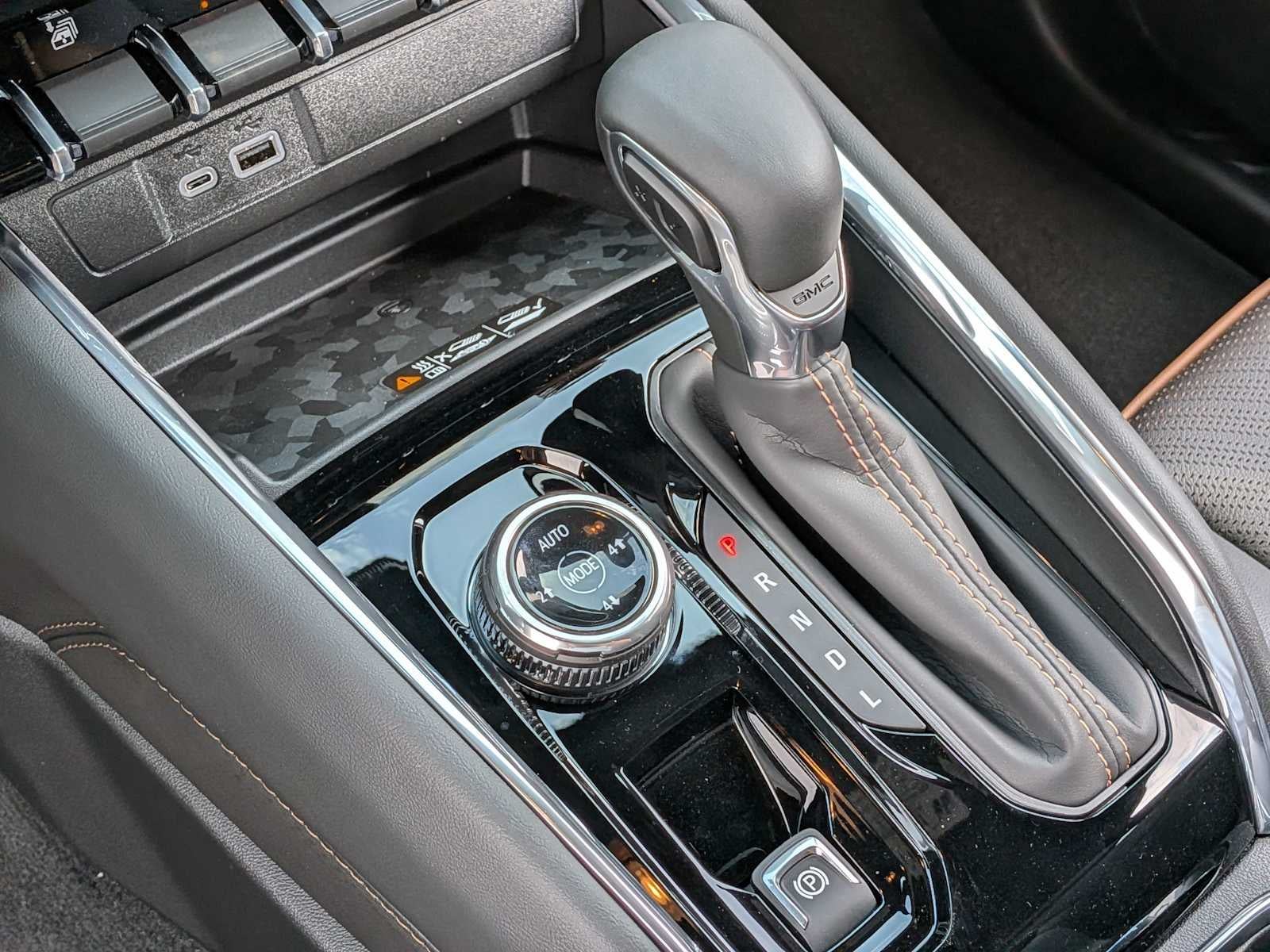 2026 GMC Canyon 4WD AT4