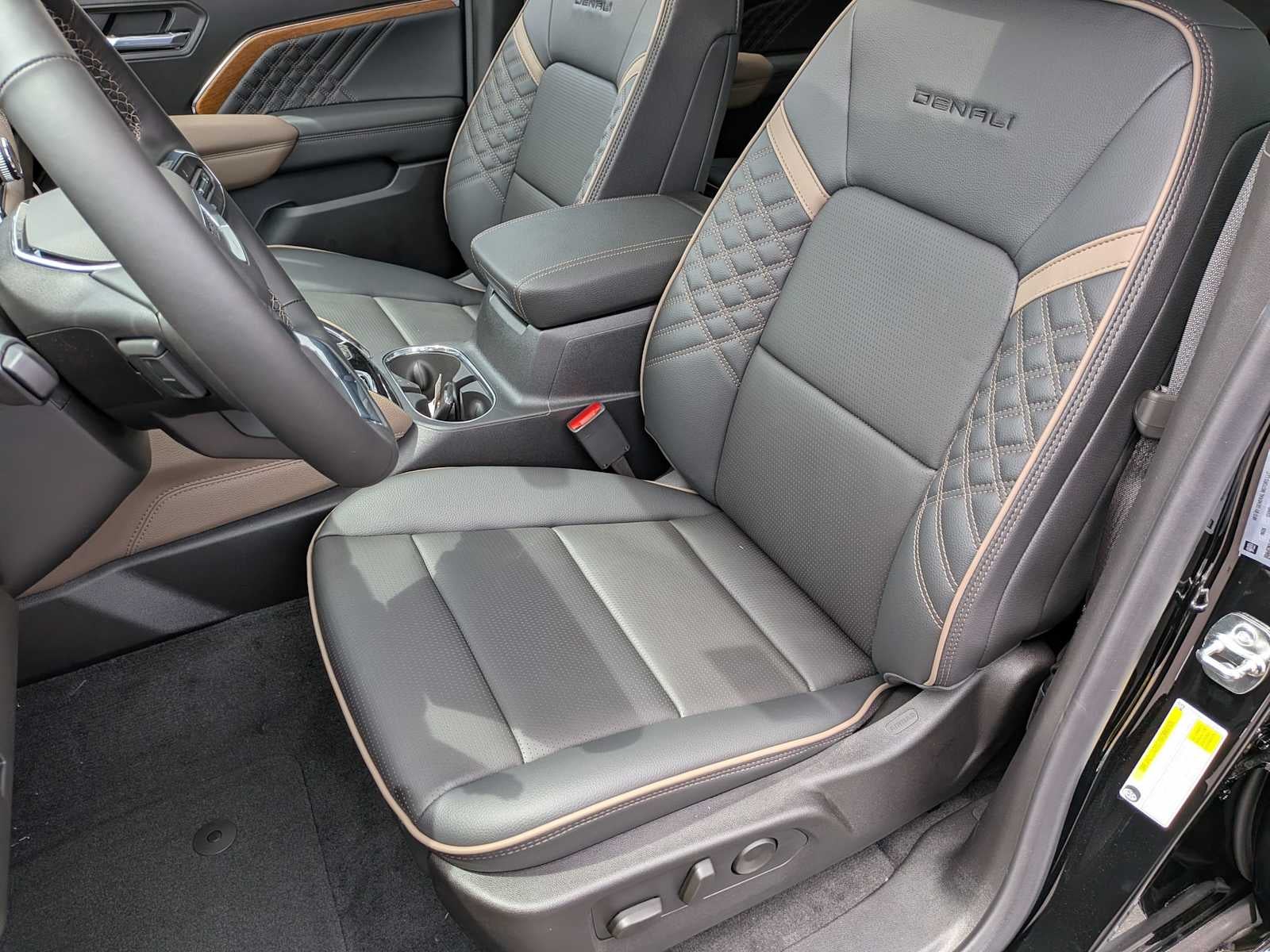 2026 GMC Canyon 4WD Denali