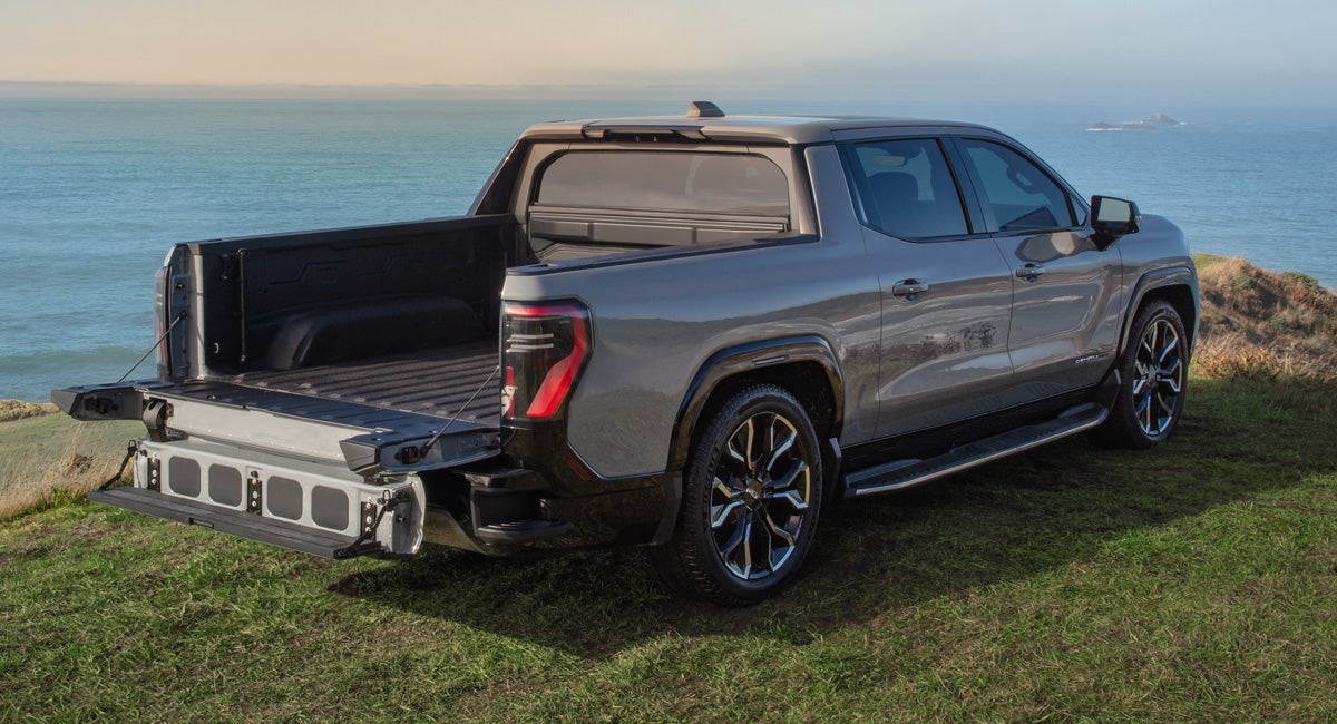 North Bay GMC in GREAT NECK NY